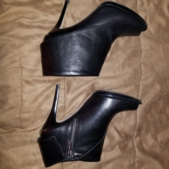 Michael Kors Peep Toe Booties - Picture 2 of 8